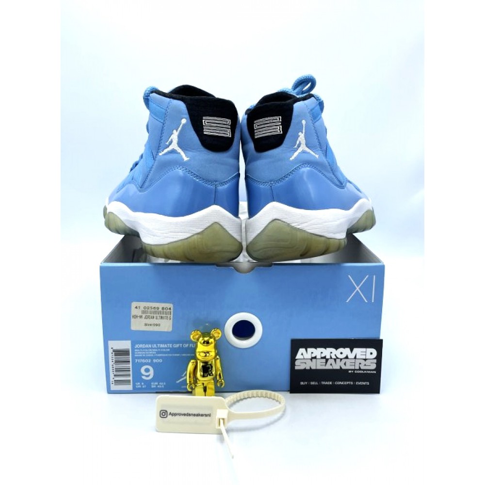 Nike Air Jordan 11 Retro Pantone 689479-405