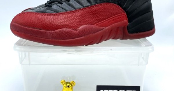 Nike Air Jordan 12 OG Flu Game (1997 