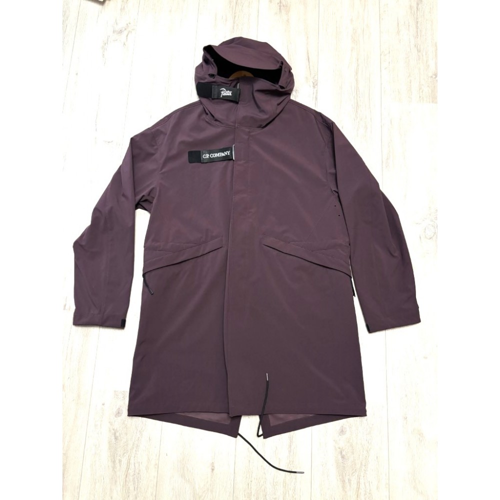 Patta x C.P. Company Fishtail Parka Raisin 